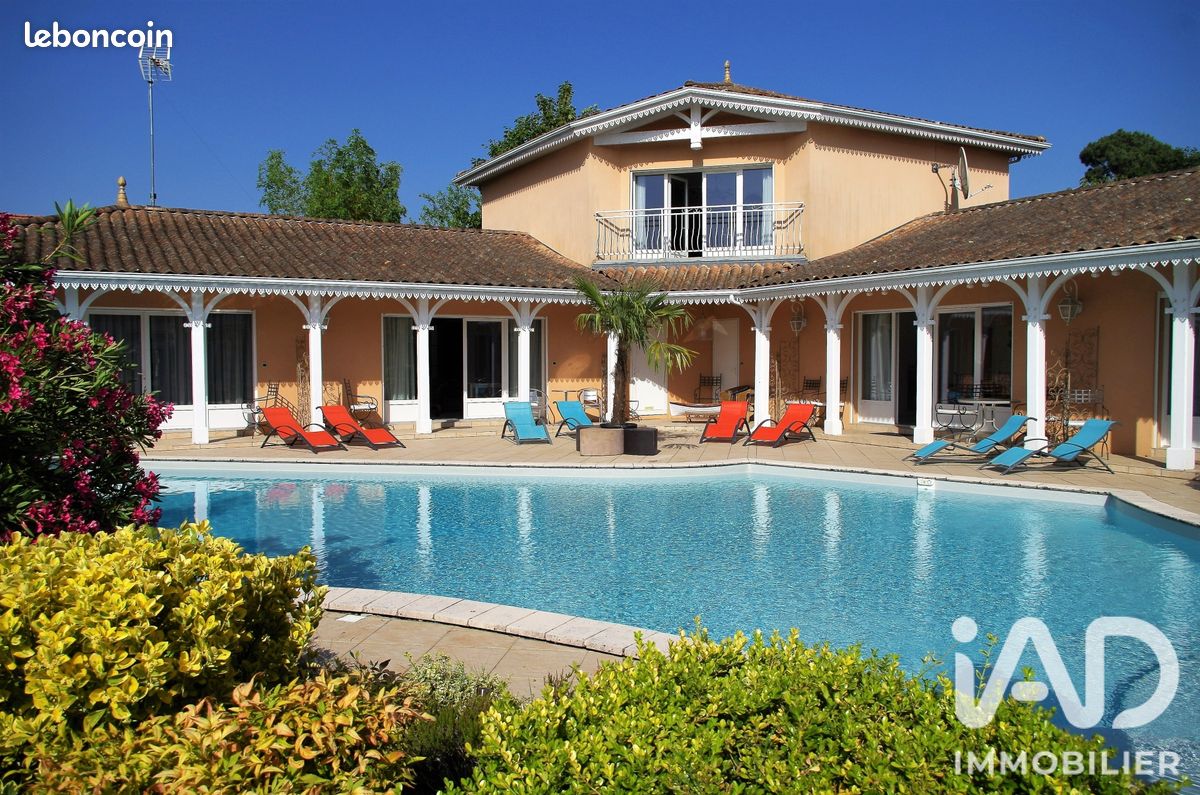Maison 15 pièces 452 m² · à Audenge · 452 m² · 995 000 €