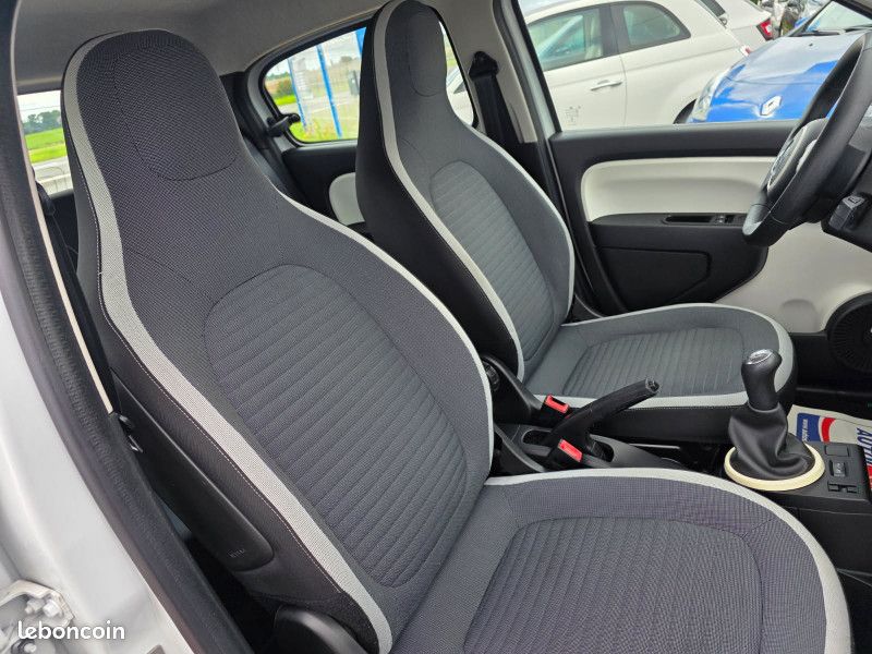 Renault TWINGO III 1.0 SCE 70CH ZEN EURO6 (image 11)