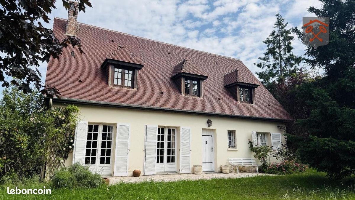 Maison 7 pièces 159 m² · à L'Aigle · 159 m² · 217 000 €