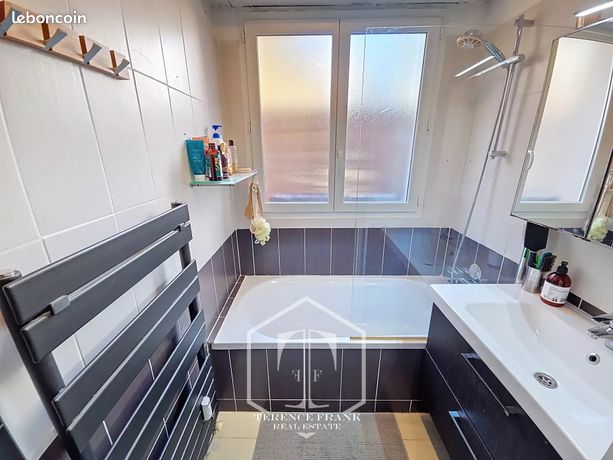 Appartement 4 pièces 77 m² — 18