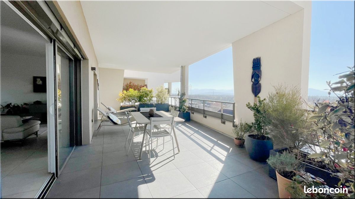 Appartement 4 pièces 109 m² · à Divonne-les-Bains · 109 m² · 1 050 000 €