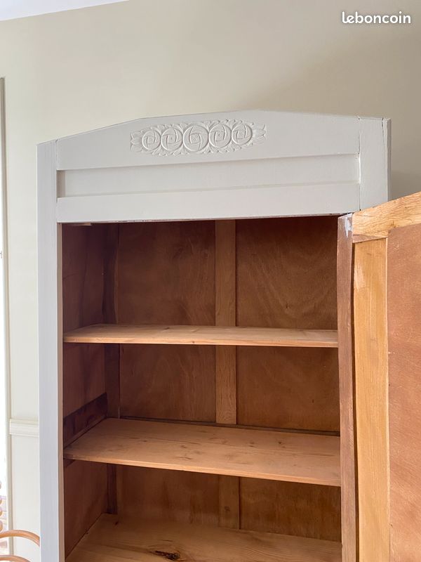 Armoire ancienne en bois (image 4)