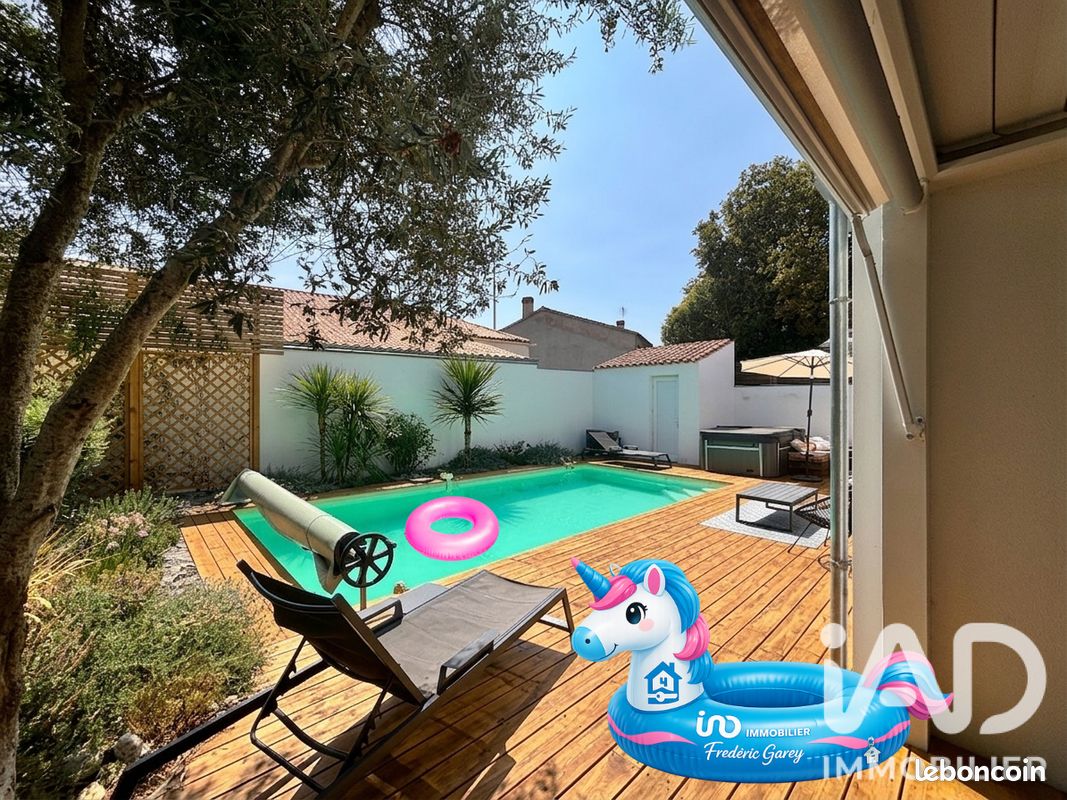 Maison 7 pièces 158 m² · à Sainte-Soulle · 158 m² · 549 000 €