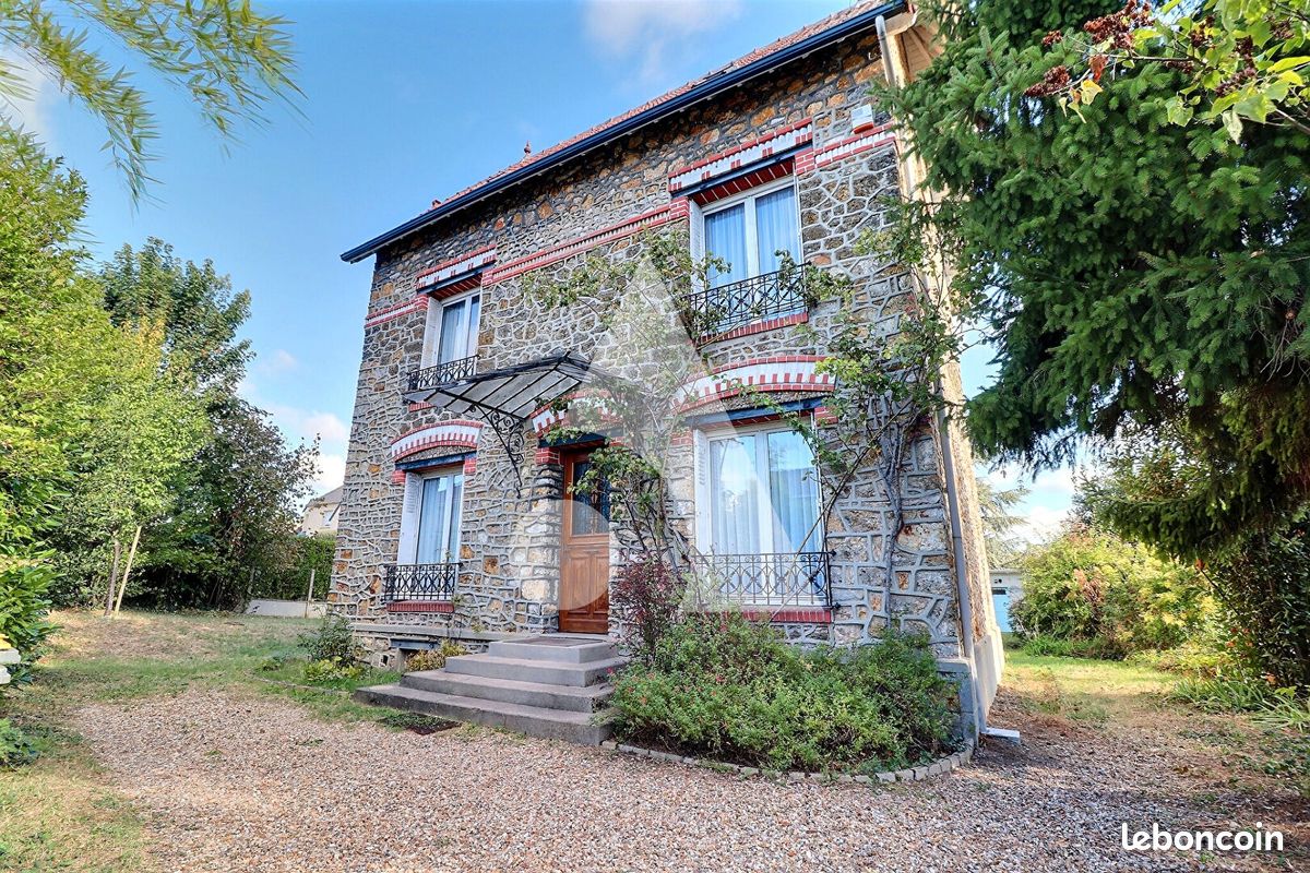 Maison 7 pièces 156 m² · à Franconville · 156 m² · 479 900 €