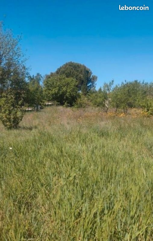Terrain a bâtir · à Mallemort · 579 000 €