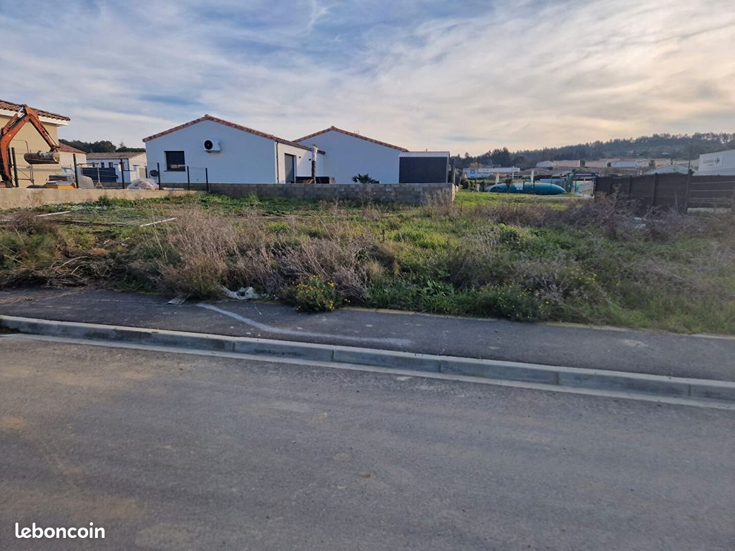 Terrain 399 m² · à Carcassonne · 399 m² · 52 000 €
