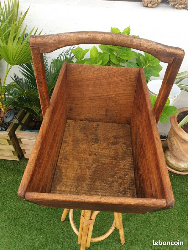 Ancien Porte-bûches En Métal Pour Cheminée - Décoratif Et Authentique