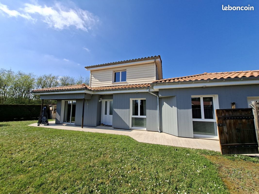 Maison 6 pièces 139 m² · à La Boisse · 139 m² · 480 000 €