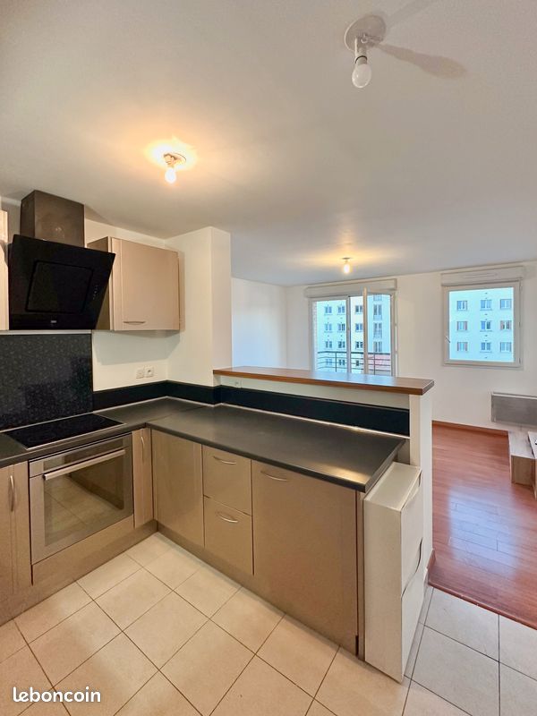 Appartement 2 pièces 44 m² · à Épinay-sur-Seine · 44 m² · 985 €/mois