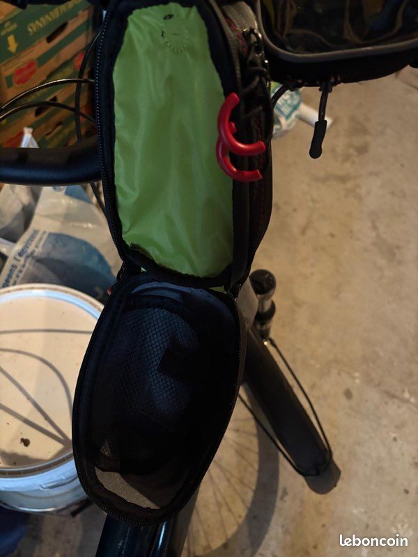 Sacoche téléphone vélo (image 2)
