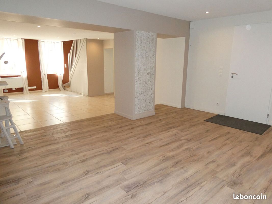 Maison 5 pièces 125 m² · à Commer · 125 m² · 180 000 €