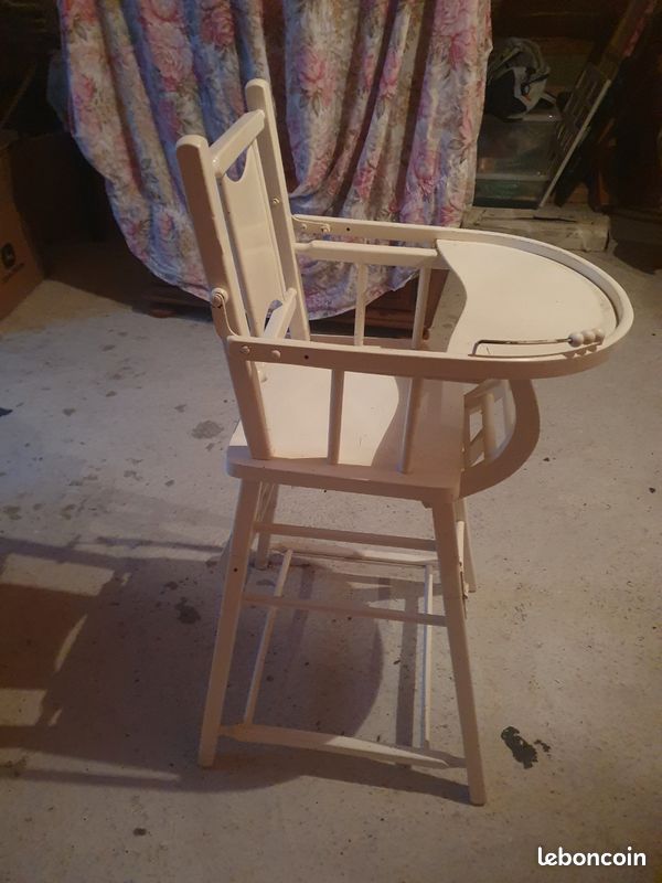 Chaise haute ancienne (image 1)