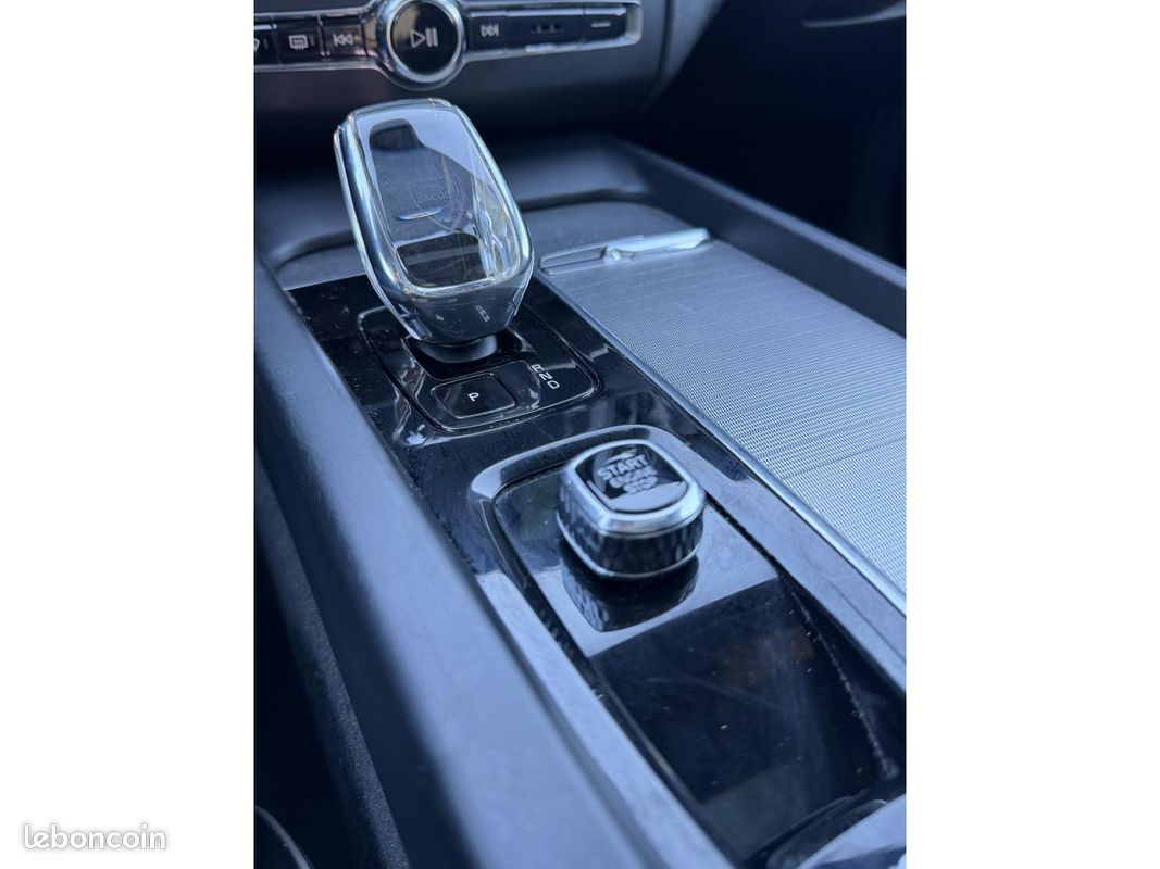 VOLVO XC60 T6 R-DESIGN 253 + 145ch AWD GEARTRONIC (image 11)