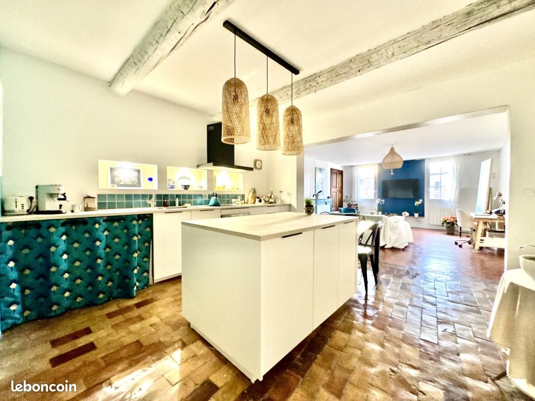 Appartement 3 pièces 99 m² · à Manosque · 99 m² · 955 €