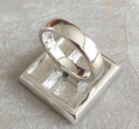 Bague Fantaisie Pierre Rouge Et Noire – Taille 7 – Rhodiée – Zirconium Cubique – Style Bijoux AAA