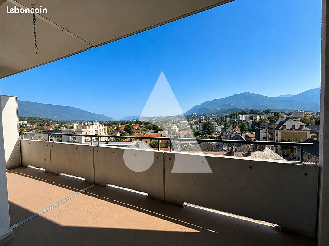 Appartement 3 pièces 70 m² · à Cognin · 70 m² · 190 000 €