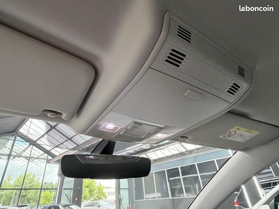 Volkswagen Golf 1.5 TSI R-Line Highline | 150 ch BVM Sièges chauffants Phares LED Apple CarPlay/A... (image 28)