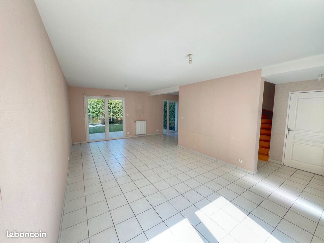 Maison 4 pièces 100 m² · à Mûrs-Erigné · 100 m² · 259 000 €