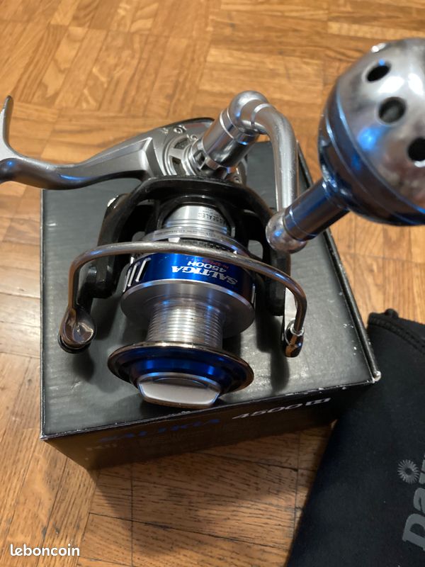2010 Daiwa Saltiga 5000H Saltwater Spinning Reel