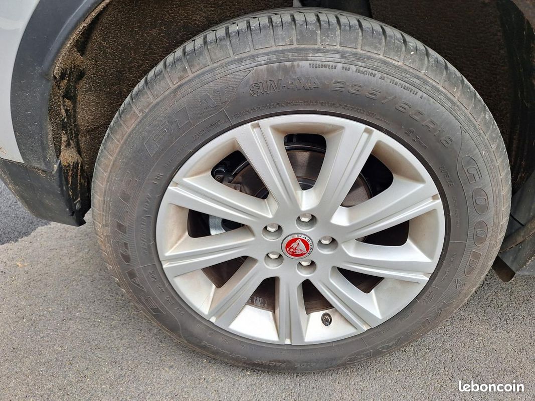 Jaguar e-pace 2.0 d150 150 s awd bva (image 21)