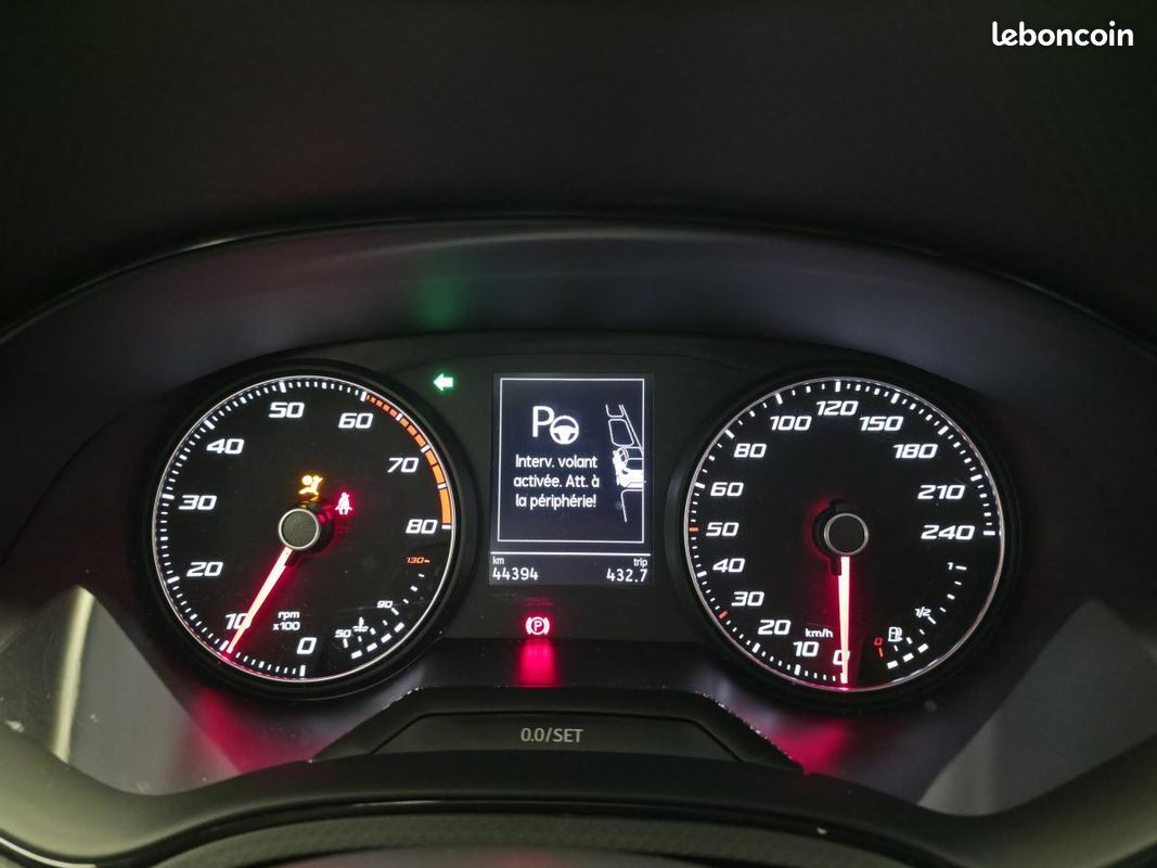 SEAT ARONA 1.0 TSI - 110 Copa (image 28)