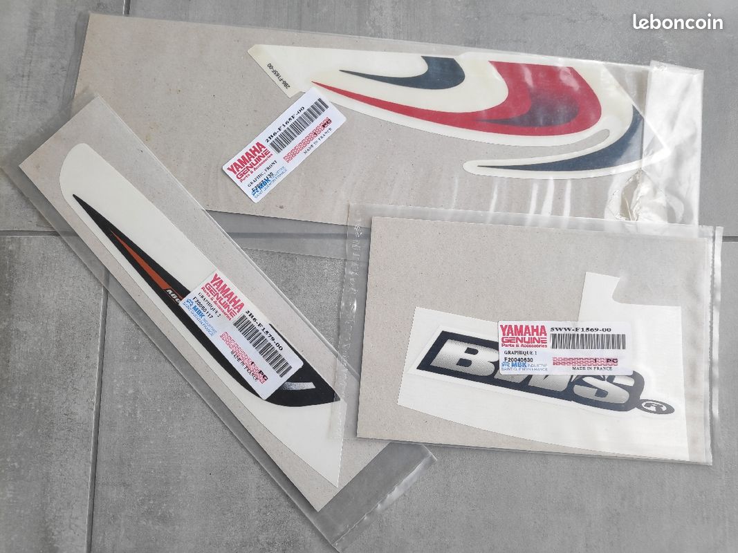 Lot de 3 stickers, autocollants, MBK Booster après 2004 (image 1)