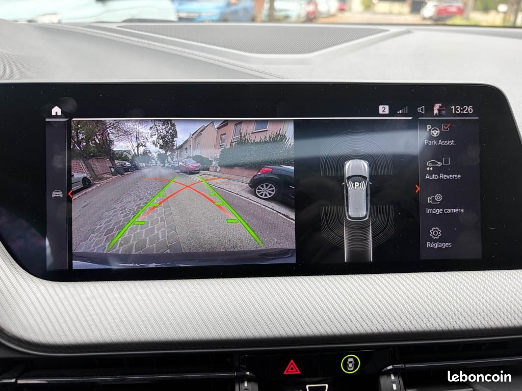 BMW SERIE 1 135i 135 I xDrive Sport 306 ch F40 M Performance / 1ère Main - TO - HUD - Siège Sport (image 22)