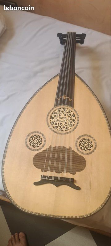 عود تركي . Oud avec micro integré (image 7)