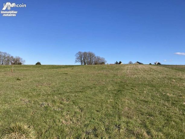 Terrain 3378 m² REIGNAC SUR INDRE