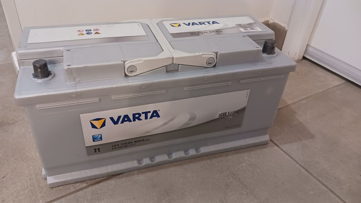 VARTA Silver Dynamic I1 Autobatterie 12V 110Ah