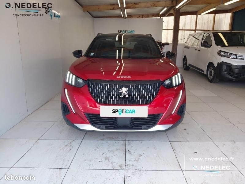 Peugeot 2008 1.2 PureTech 130ch S&S GT EAT8 (image 2)