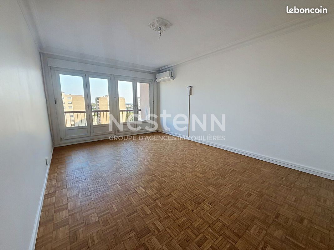 Appartement 3 pièces 73 m² · à Bron · 73 m² · 1 000 €