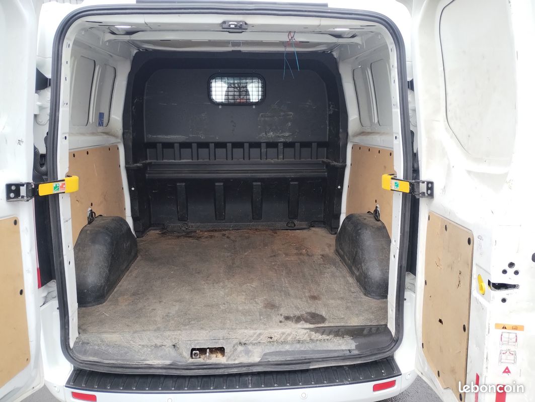 Ford transit custom 320 l2h1 2.0 ecoblue 130 bvm6 cabine approfondie limited (image 7)