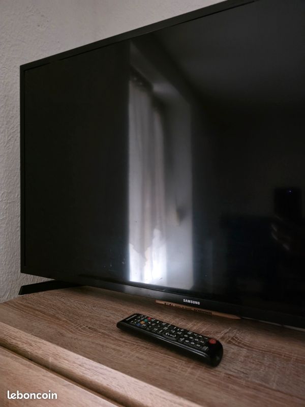 Télévision Samsung 40 pouces (image 5)