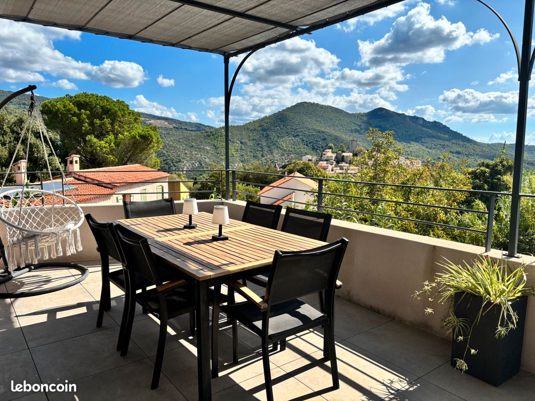 Maison 5 pièces 130 m² · au Revest-les-Eaux · 130 m² · 635 000 €