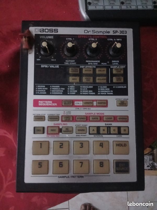Boss sp 303 (image 1)