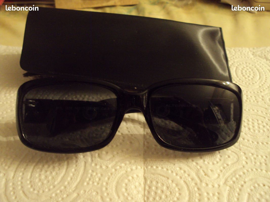 Lunettes de soleil noir mixte (image 1)
