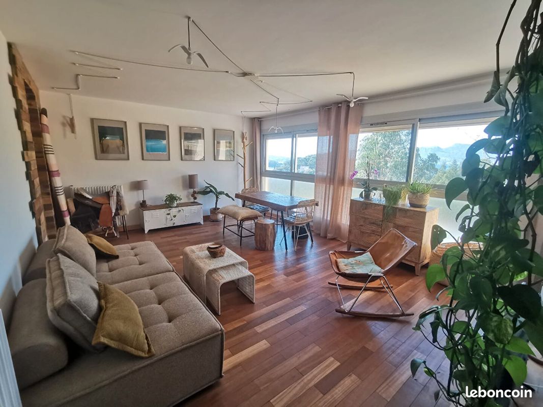 Appartement 4 pièces 77 m² · à Saint-Mandrier-sur-Mer · 77 m² · 1 080 €/mois