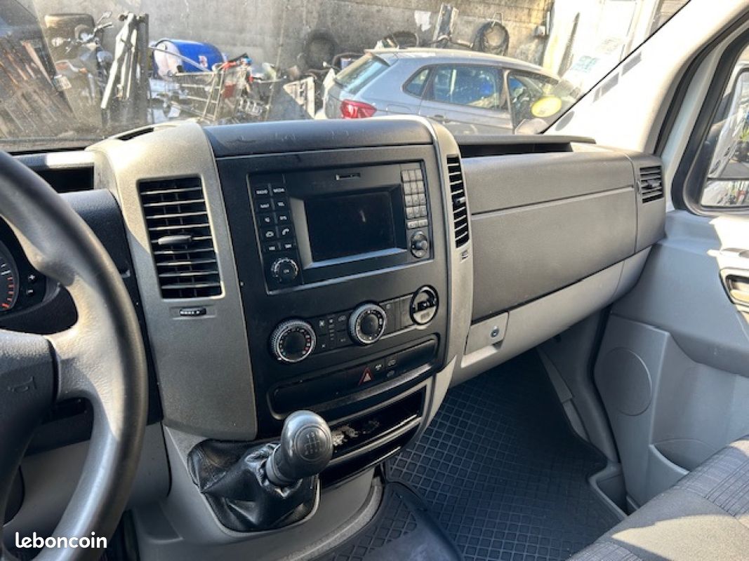 Mercedes sprinter fourgon gn 511 cdi 37 3.5t propulsion/gps/tva/credit (image 11)