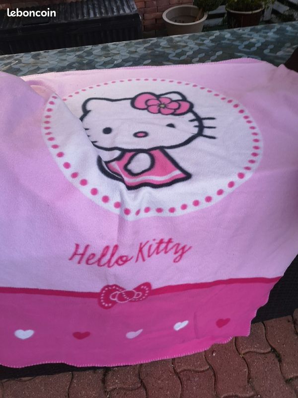 Couverture hello kitty (image 1)
