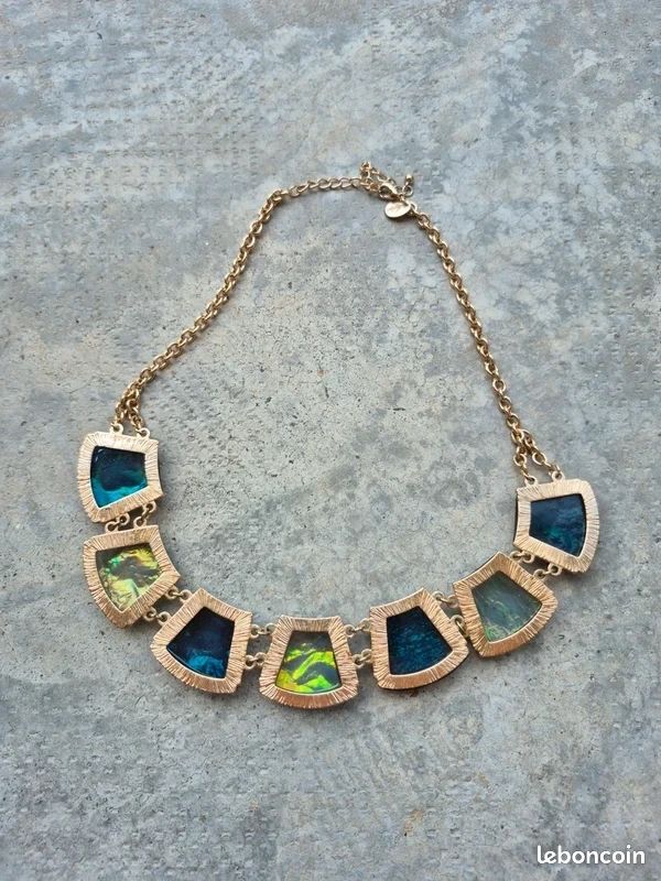 Collier plastron irisé Neuf (image 7)
