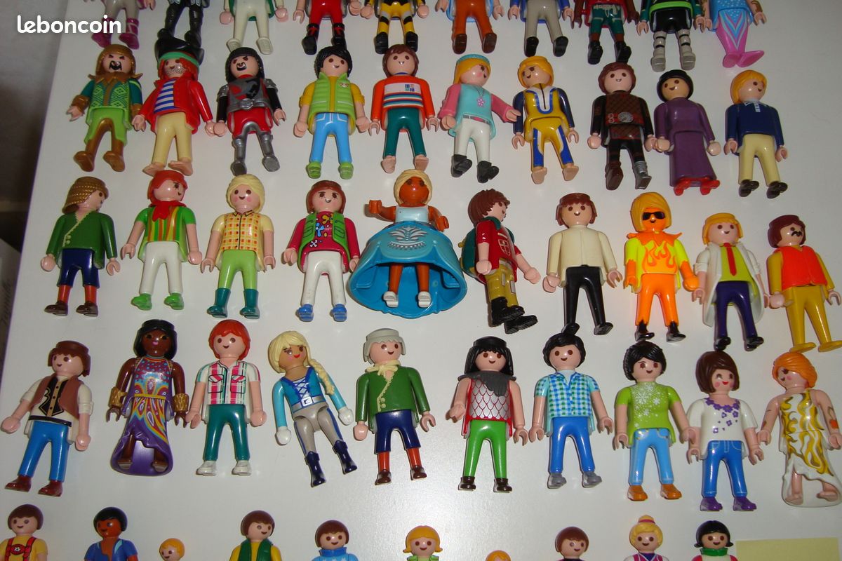 PLAYMOBIL PERSONNAGES FIGURINES lot de 60 EUR 26,00 - FR