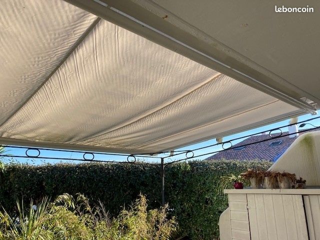 Pergola avec volet rolant (image 2)