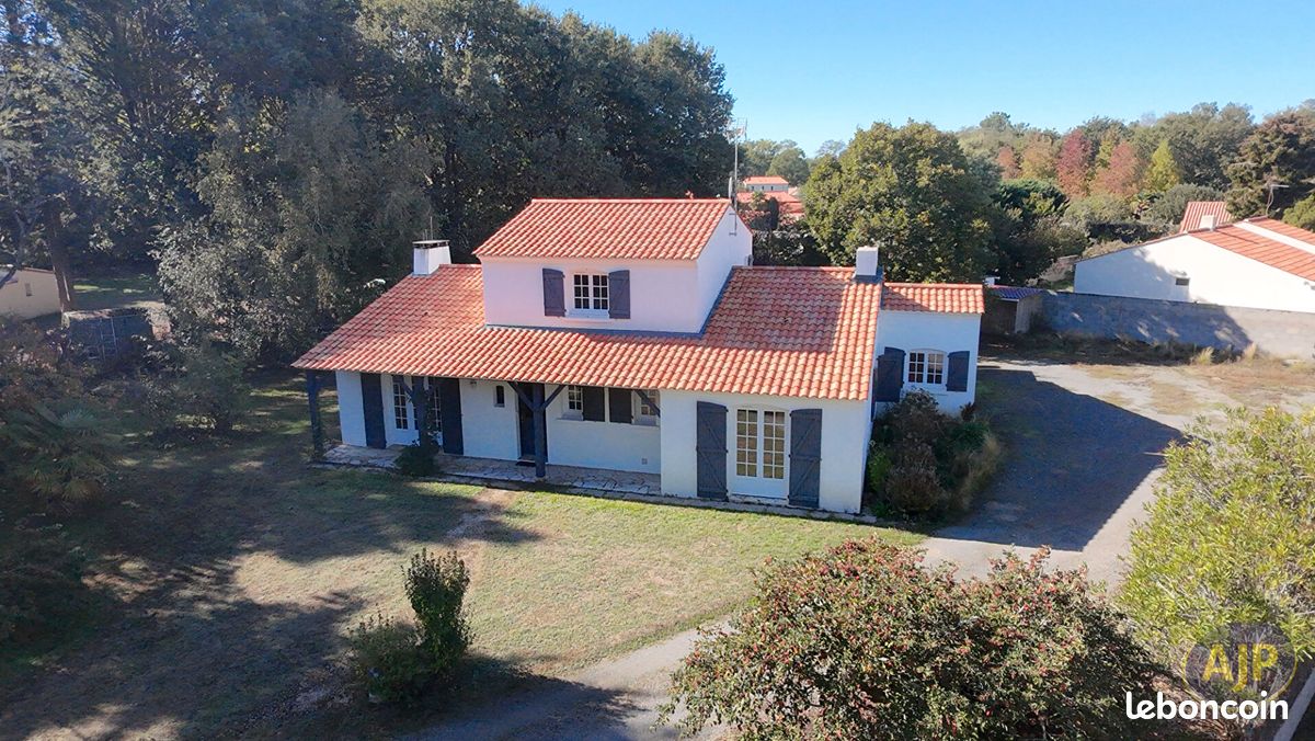 Maison 6 pièces 136 m² · à Challans · 136 m² · 310 000 €