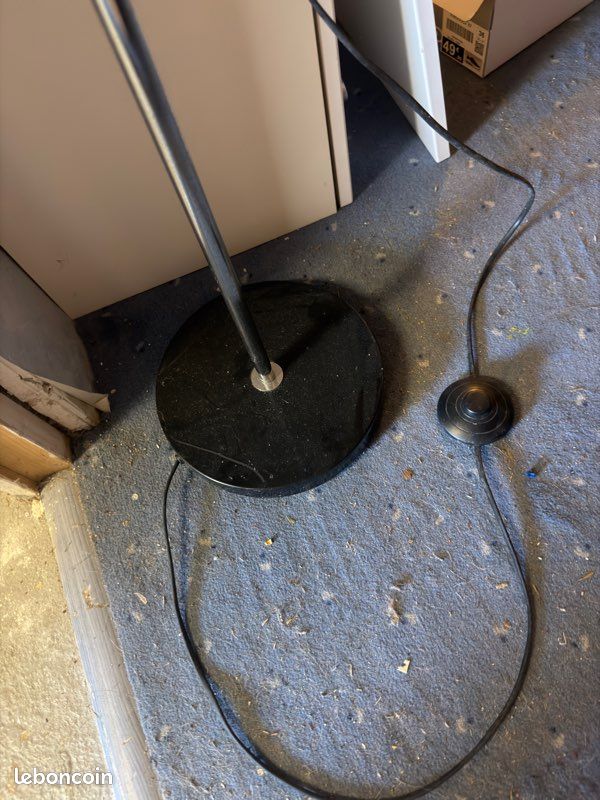 Lampadaire vintage orientable en métal noir – Fonctionnel (image 3)