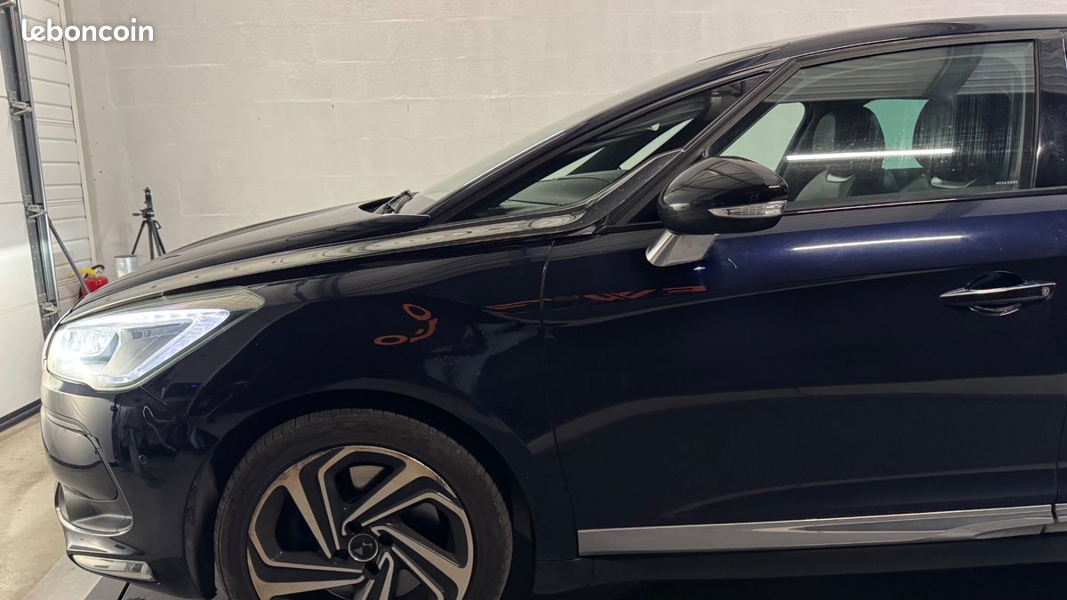 DS DS 5 2.0 BLUEHDI 180ch SPORT CHIC BVA START-STOP (image 9)