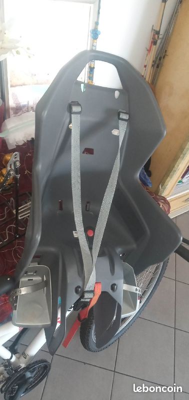 Vende porte bébé (image 1)