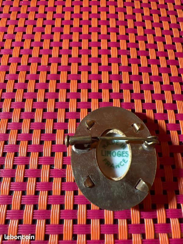 Lot De 3 Broches Anciennes En Camée - Occasion - Bijoux Vintage