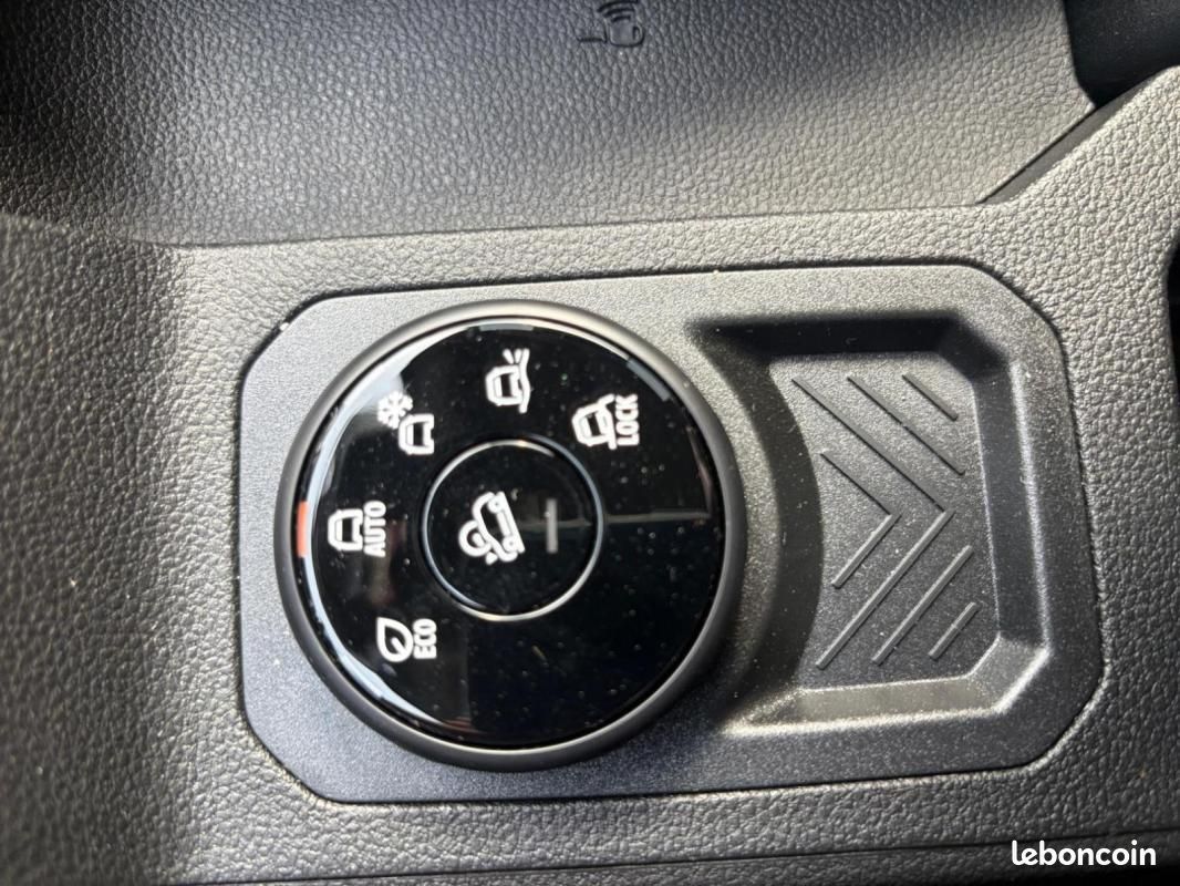 Dacia Duster Mild Hybrid 130 4x4 Journey (image 9)