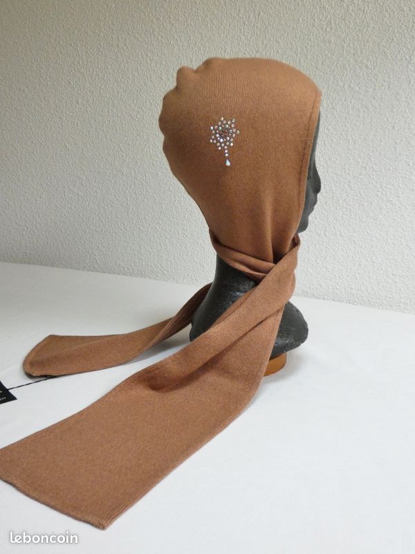 Bonnet-écharpe camel cachemire et soie strass Swarovski (image 3)